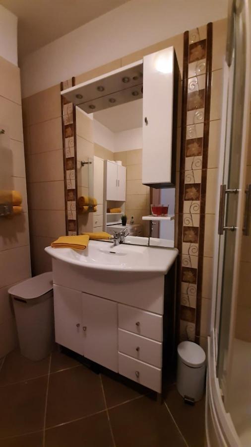 Apartman Ana & Marta Senj  Bagian luar foto