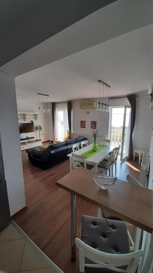 Apartman Ana & Marta Senj  Bagian luar foto