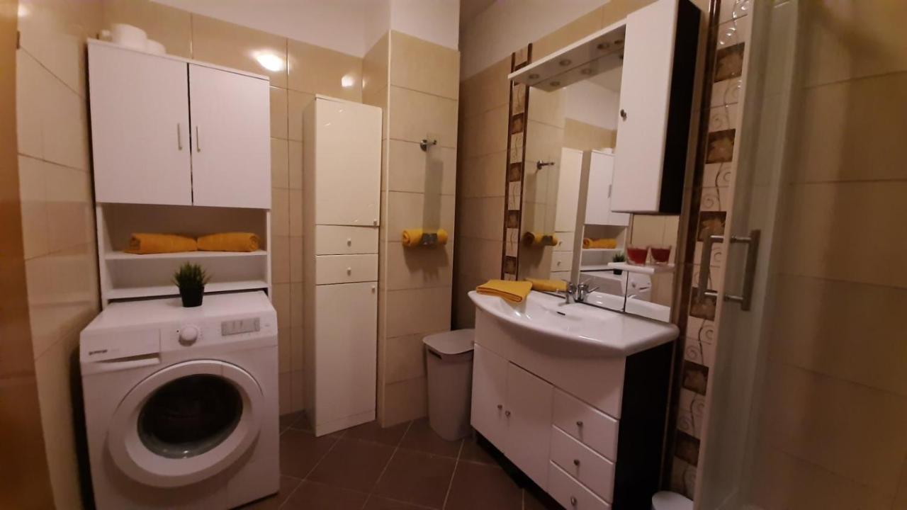 Apartman Ana & Marta Senj  Bagian luar foto