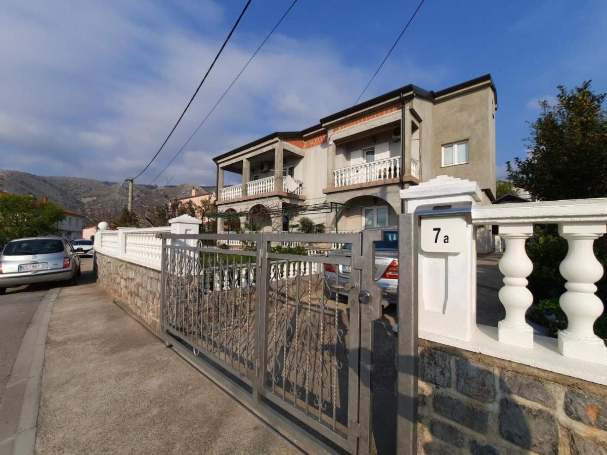 Apartman Ana & Marta Senj  Bagian luar foto
