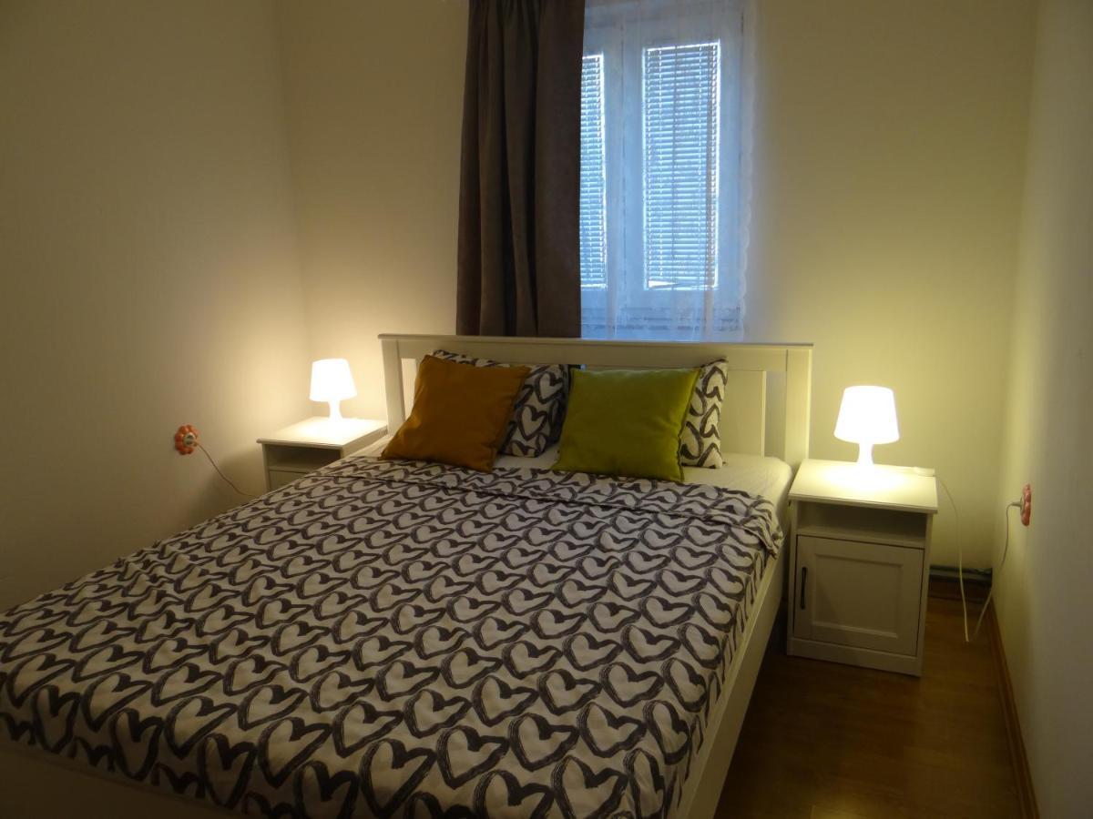 Apartman Ana & Marta Senj  Bagian luar foto