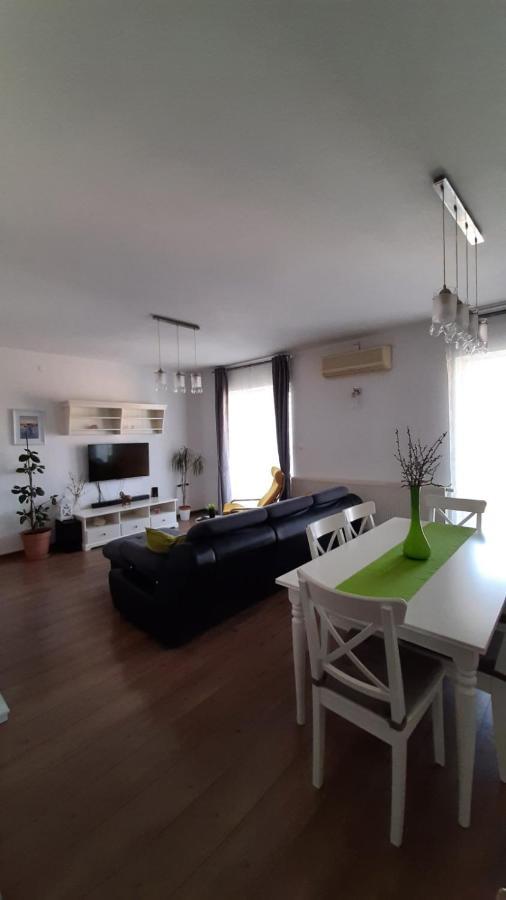 Apartman Ana & Marta Senj  Bagian luar foto