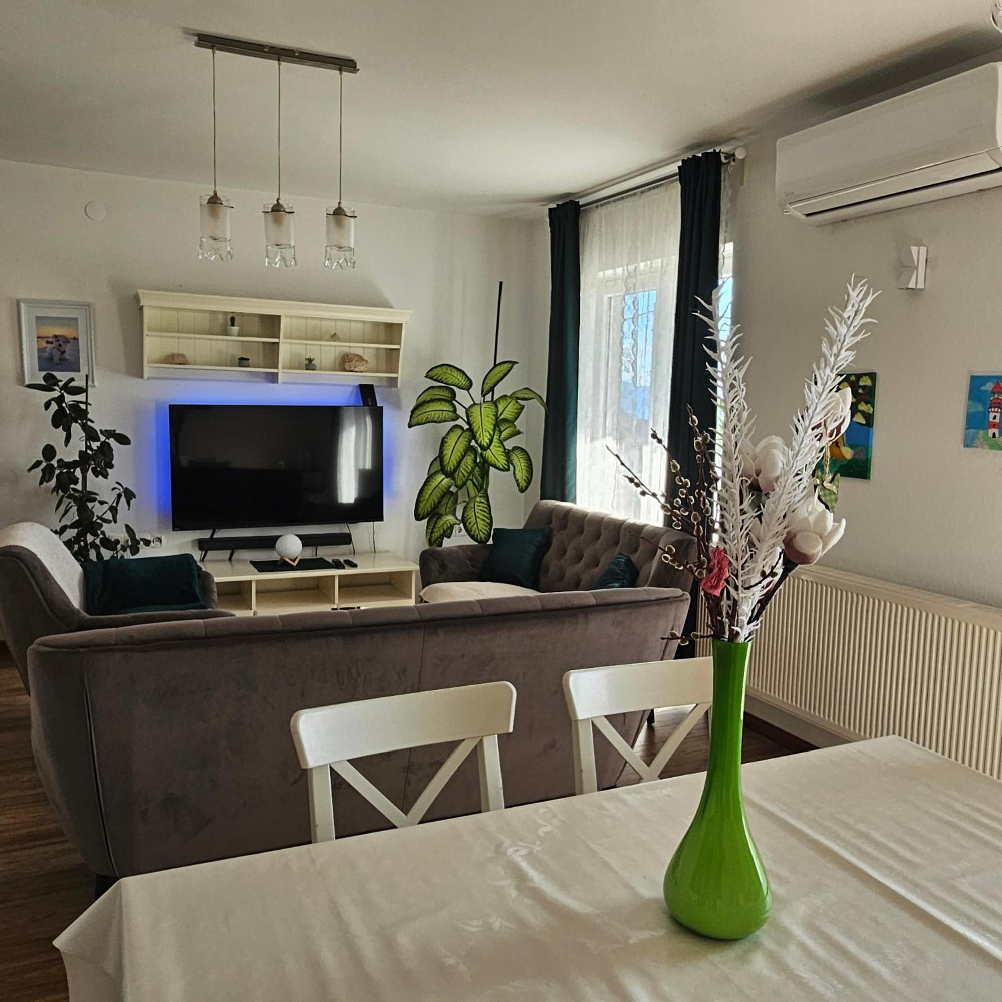 Apartman Ana & Marta Senj  Bagian luar foto